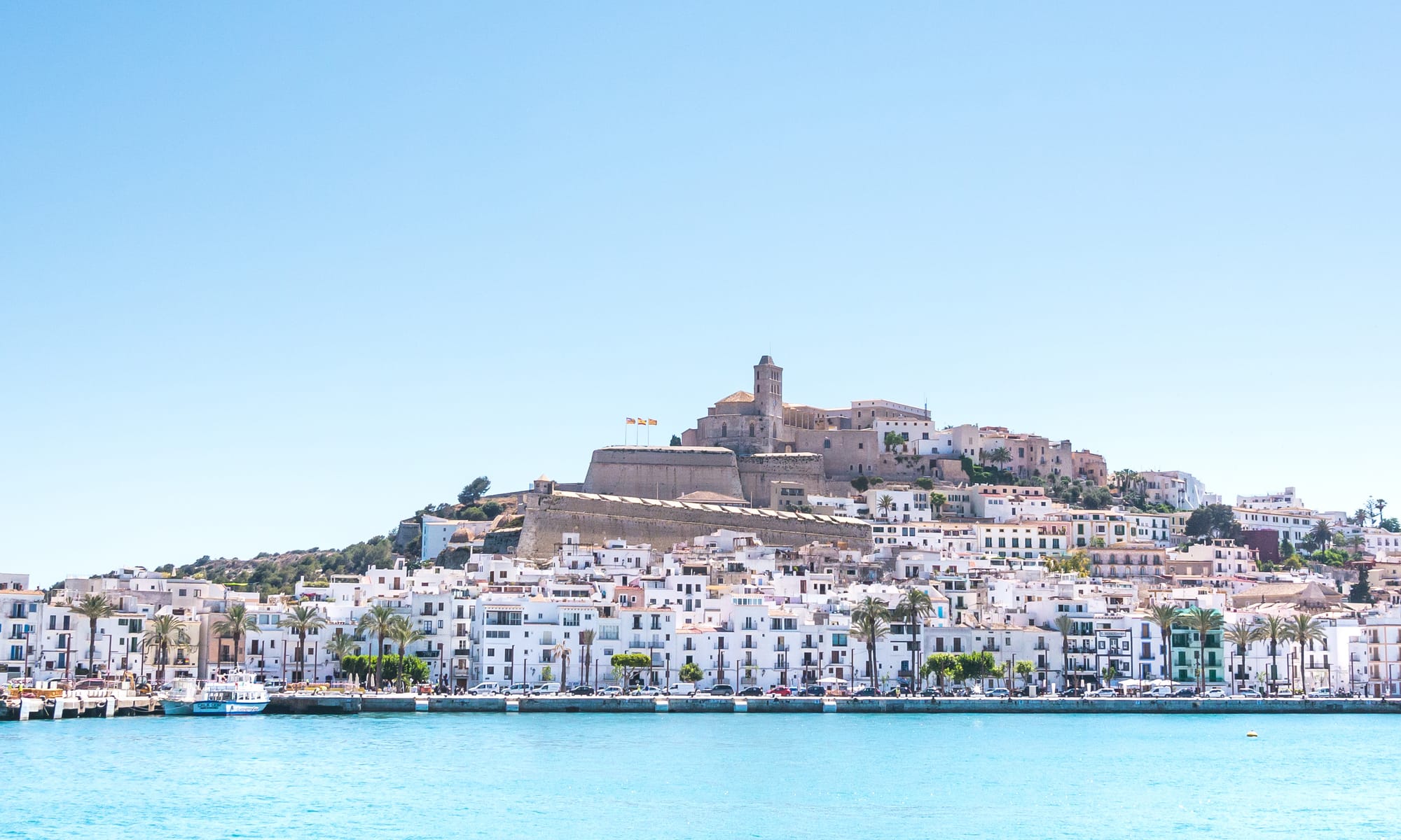 LAGE-MODAL-IMPRESSIONEN